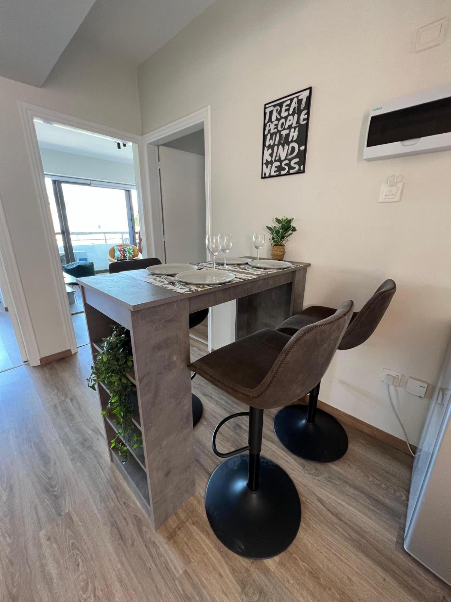 Azul Sea View Apartment Larnaca Bagian luar foto