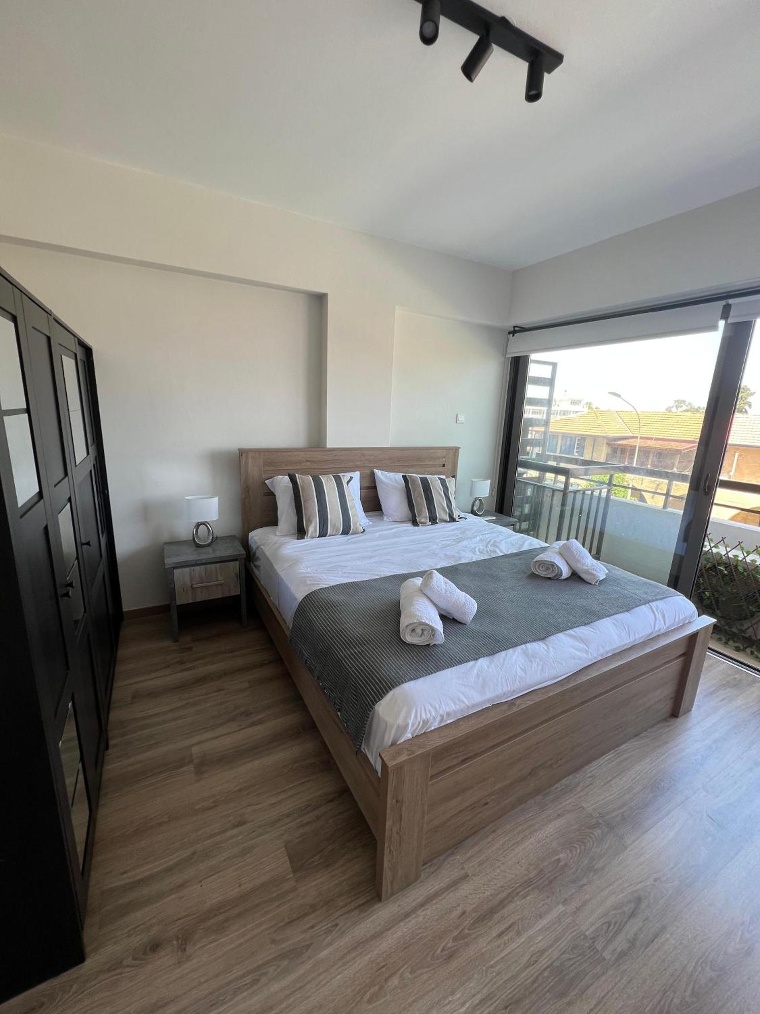 Azul Sea View Apartment Larnaca Bagian luar foto