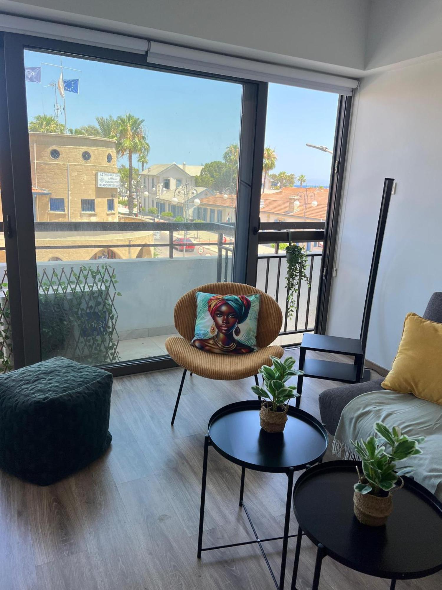 Azul Sea View Apartment Larnaca Bagian luar foto