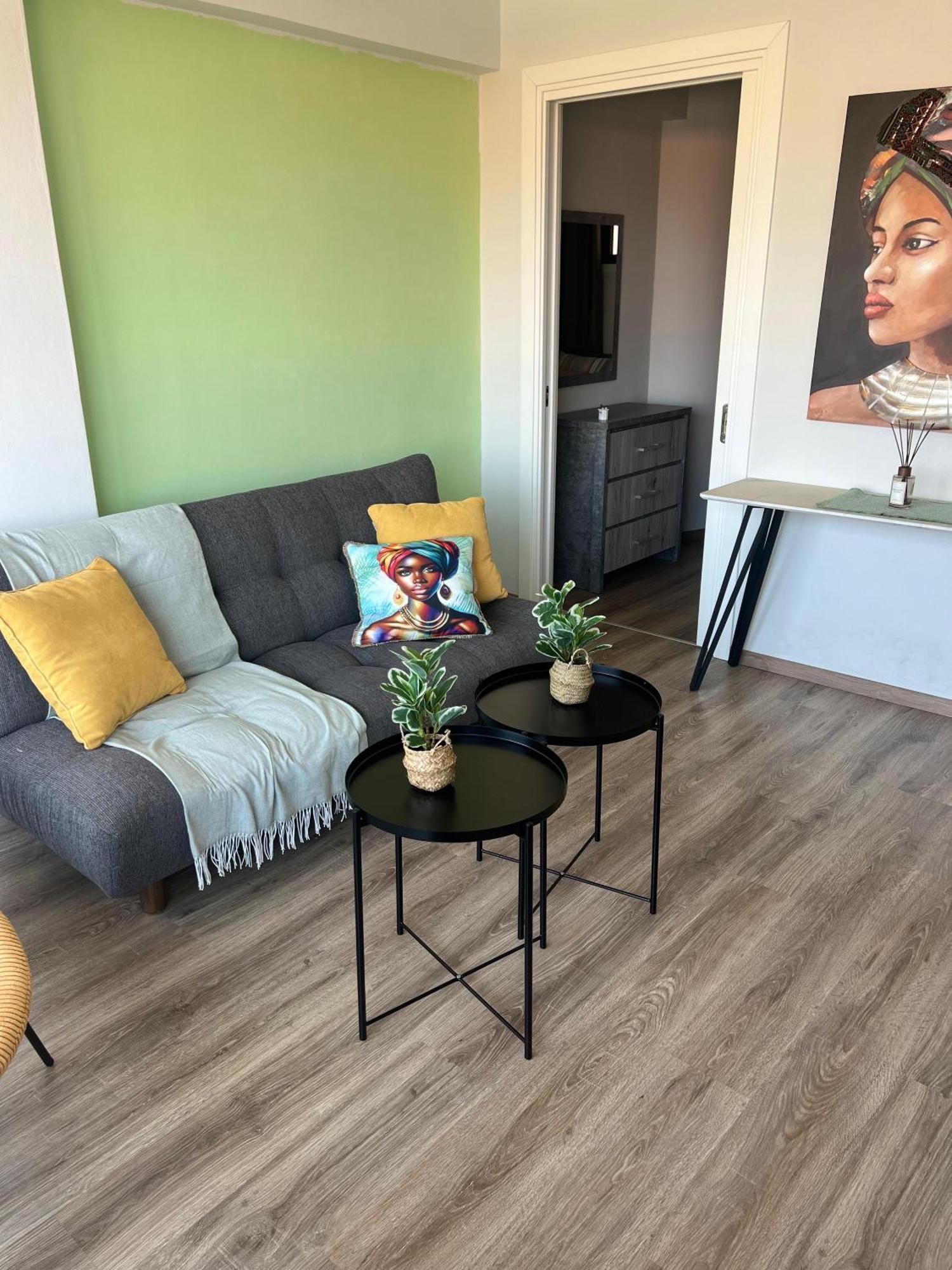 Azul Sea View Apartment Larnaca Bagian luar foto